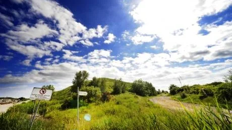 Det som ska göras om området, förutom den nya entrén, är en nybyggd bränsleberedningsanläggning, ny personalbyggnad och en uppfräschad väg. Foto: Ellen Nielsen Kindstrand