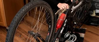Nu ska Daniel ut och cykla igen