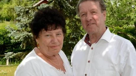 Irma och Gunnar Nilsson, Gamleby har varit gifta i 50 år den 9 juni 2012. Guldbröllopet ska de fira ihop med sina fyra barn och elva barnbarn. Foto: Hans Brandin