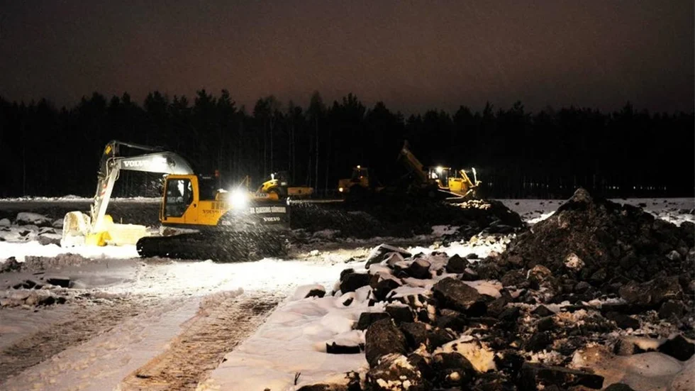 30 000 kvadratmeter mark är det som jämnas till på Ljungheden. Området ligger mitt emot de tidigare handelskvarteren, på andra sidan Lunnargatan.