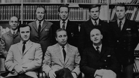 Sven-Olof Andersson ingick i VIK:s första styrelse: Stående från vänster: Gunnar Faleij, Ivar Stillman, Thorstein Hestholm, Bror Thörndal och Per-Olov Olsson, Stående från vänster: Sven-Olof Andersson, Gunnar Thelin och Mats Lindberg.Foto: PRIVAT