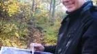Arkeologen Michael Dahlin i Blankaholm gör fornfynd. En boplats vid Majkaseberget i Blankaholm som kan härröra sig 3 200 till 2 300 år före Kristus har han dokumenterat och sökt tillstånd för att få utforska.