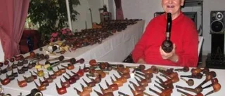 En massiv samling med pipor