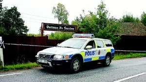 Sprängdåd. Natten mot lördagen inträffade en stor explosion  i mc-klubben Outlaws klubbhus i Åtvidaberg. Huset ligger intill väg 35 mellan Västervik och Linköping. Foto: Stefan Jerrevång/Scanpix