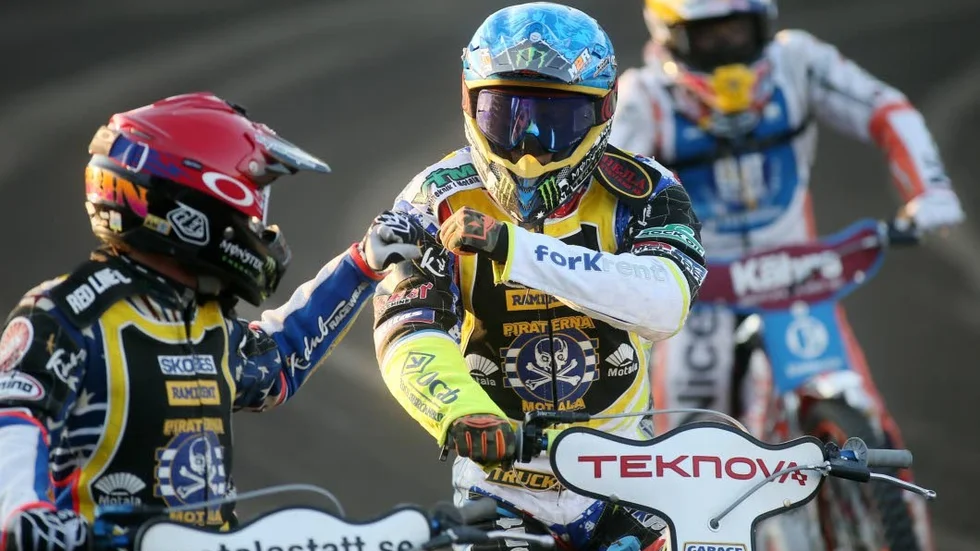 Viktig seger. Greg Hancock och Darcy Ward tog två viktiga femettor på rad och såg till att Piraterna vann över Vetlanda.