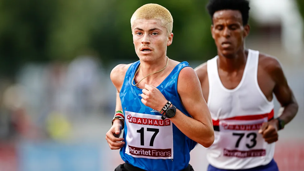 Emil Millán de la Oliva tog SM-guld på ovana 2 000 meter hinder i JSM.