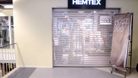 Här är porten redan neddragen. Hemtex i Kiruna har begärts i konkurs.