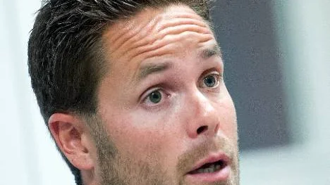 Piteåtränaren Stefan Hedlund fick se sitt lag göra två helt okej matcher under helgen. Men det räckte bara till en poäng.