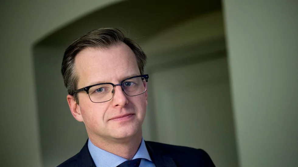 Närings- och innovationsminister Mikael Damberg beskriver nya lånemöjligheter för företag.