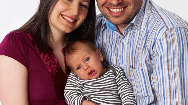 Angel Dakermanjian och Abednour Khoury, Motala, fick den 18/4 sonen George Khoury. Längd 54 cm, vikt 4 100 g.