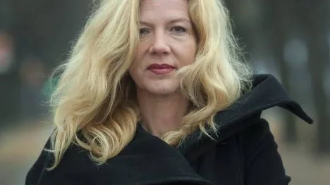 Liza Marklund har lämnat debatten kring boken "Gömda" bakom sig för länge sedan. "Jag har inte påverkats av den som författare. Däremot tror jag att bokbranschen har påverkats. Rent generellt tror jag att vi har släppt sanningsanspråket på litteraturen, vilket jag tycker är jättebra."