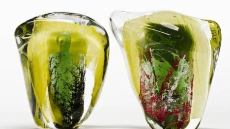 "Vid utmarkerna", graal-glas från 2011 av Tomas Colbengtson.