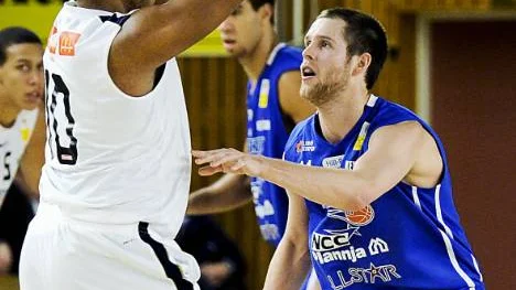 Med flera spelare med skadeproblem var LF Baskets bänkspelare tvingade att kliva fram. Bland annat Tim Kearney som lyfte laget när krisen var som störst.