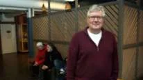 Hans Swedell är tillbaka på sin arbetsplats på Bolagsskolan efer maktskiftet i Kiruna. Nu trappar moderatledaren ned sitt politiska engagemang och ansöker också om avtalspension från lärarjobbet.FOTO: HANS STERNLUND