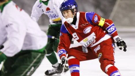En tung kväll för Kalix och skyttekungen Patrik "Palle" Rönnkvist. Visserligen reducerade Rönnkvist till 1-2, men det blev också det ända målet för Kalix den här kvällen.