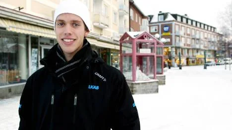 Marcus Hellner från Västergötland har rotat sig i Gällivare. När de flesta av hans landslagskamrater har flyttat till Östersund stannar Hellner kvar i Malmfälten.