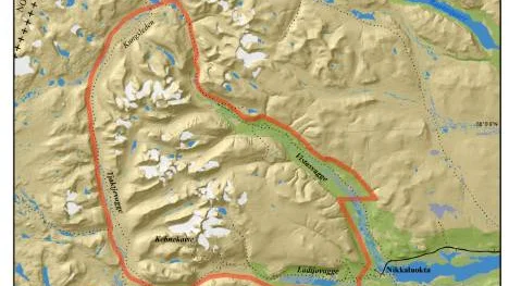 Kebnekaisemassivet med anslutande fjälltoppar mellan tre djupa dalgångar föreslås bli nationalpark.
