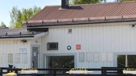 På lördag är det dags för nyinvigning på Seskarö. Då startar bensinpumparna, cafét öppnar och det finns åter en kvällsöppen minilivs. FOTO: Linda Danhall