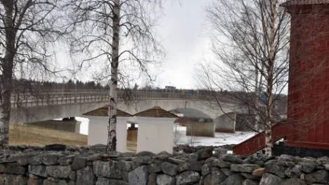 Bron över Kalixälven i Kalix står fortfarande kvar.                                FOTO: Kirsi Poikela