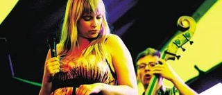 Fysiskt, sensuellt, svettigt och folkligt