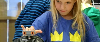 Robotar ska väcka teknikintresse