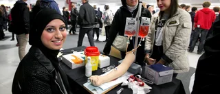Taggade gymnasister provar universitetsliv