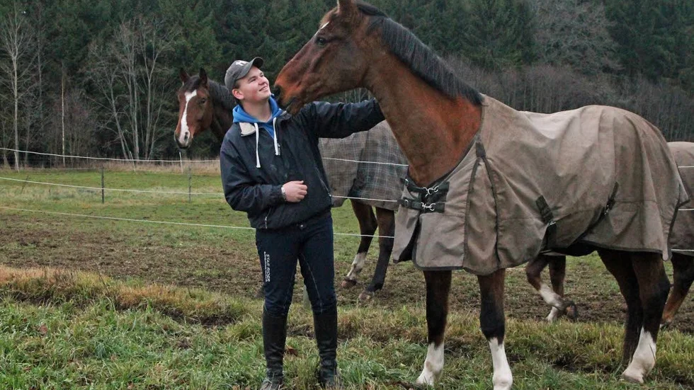 Tävlingshäst. Kurant är fantastisk och gör alltid sitt bästa på tävling, menar Emil Andersson om sin häst. På träning däremot kan"Kurre" vara lite för framåt.