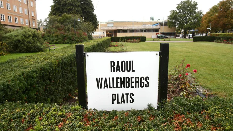 Inget byggnadsminne. Sedan kommunen lagt de stora omgörningsplanerna i papperskorgen valde länsstyrelsen att inte förklara parken som byggnadsminne.