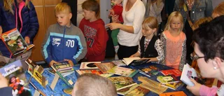Barnens läsning blev för tung för Magnus