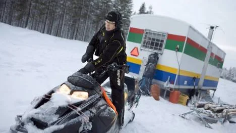 Baslägret i Lulviken. Nu tar Lars-Åke Spiik ensam hand om renarna några dagar tills nästa renskötare byter av .