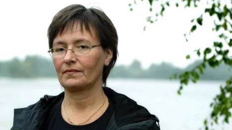 Nya läroverkets rektor, Gunvor Selberg, får svar på sin attack mot den kommunla skolan av Annika Sundström, ledamot av barn- och utbildningsnämnden för vänsterpartiet och fritidspedagog i den kommunala skolan sedan 24 år tillbaka.FOTO: Maria Åsén