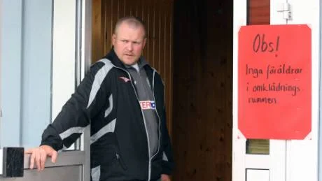 Johannes Vahlström, Umeå, Einar Emanuelsson, Kiruna, Fredrik Nyberg, Överkalix, trivs på hockeyskolan.