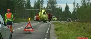 Skadad kvinna hämtad med helikopter
