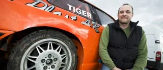 Efter stor tvekan - Tiger ställer upp