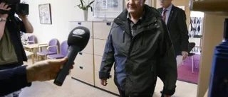 Först avbön - sedan en rejäl näsknäpp
