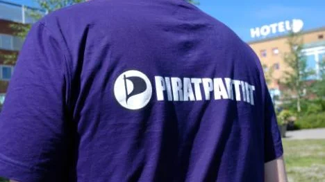 Ung pirat ska jobba för samma mål som moderpartiet Piratpartiet. "Rätten till ett privatliv måste komma först" säger Mattias Andersson.
