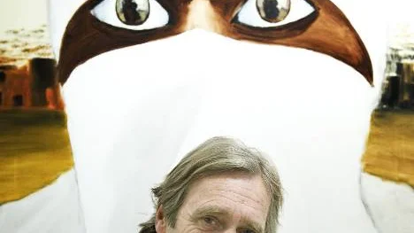 Jan Sundén ställer ut sin konst i landstingshuset.