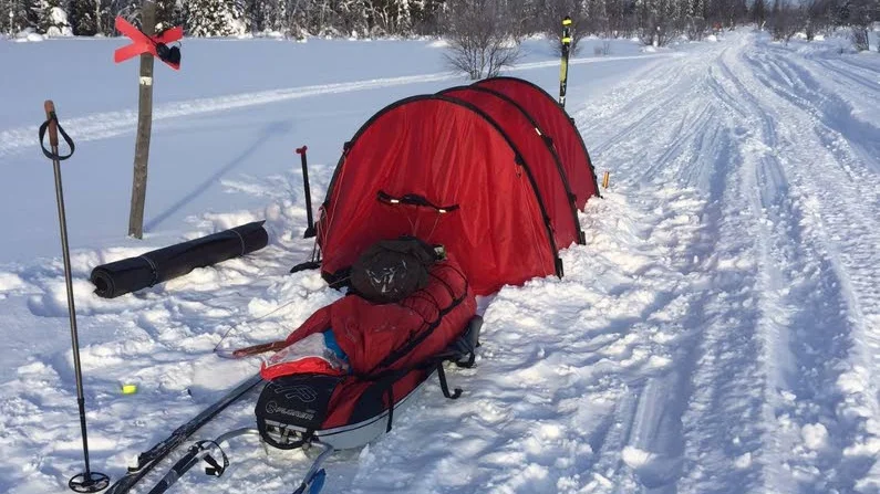 Tur med vädret. Många av de 24 dagarna bjöd på solsken 
i det karga fjällandskapet.