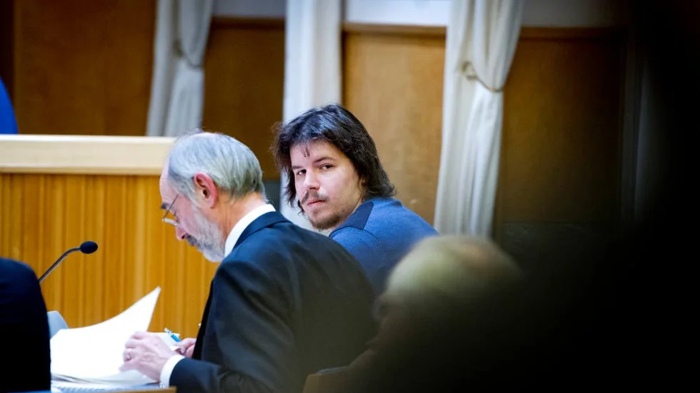 Rätt. Kammarrätten har beslutat att Kristoffer Johansson har rätt att ta del av hemliga handlingar kring Vatchareeya-fallet.