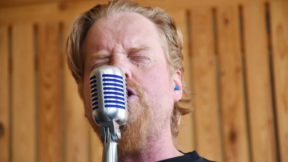KÄNSLA. "Rock n roll ska ju kännas, inte bara höras", säger Östis Östman.