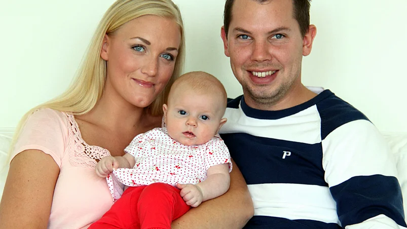 Hanna Bernhardsson och Andreas Carlson i Ljungsbro fick den 21/5 en dotter som heter Agnes. Vikt 3720 g, längd 51 cm.
