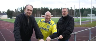 Kändislags match folkfest i Mjölby