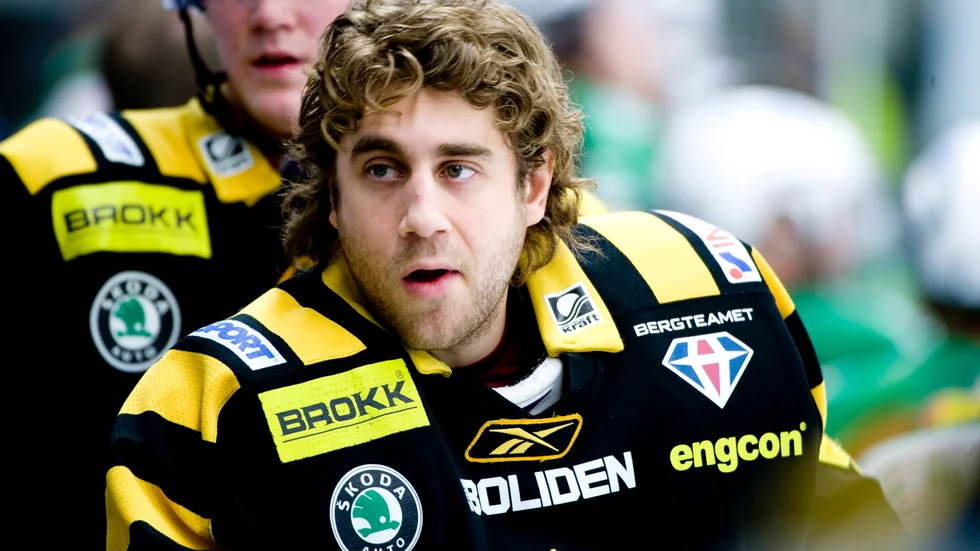 Nicklas Dahlberg erbjuds inte något nytt kontrakt av Frisk Asker och lämnar nu den norska klubben efter elva säsonger.