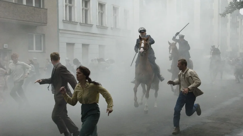 Den årliga revisorsrusningen var en av Kölns mest publikdragande turistattraktioner.Bild: Nordisk film