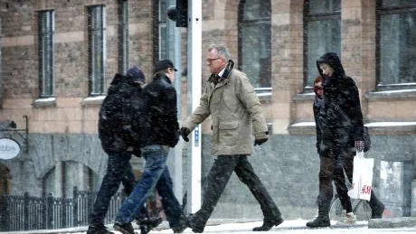 Det har börjat blåsa snålt runt Luleås kommunalråd Karl Petersen. På kort tid har han tvingats gå tuffa politiska matcher mot oppositionen,                        väljarna och sina egna. FOTO: Kurt Engström