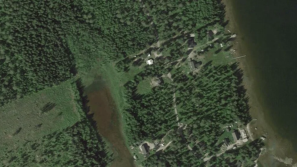 Området kring Bergövägen 128