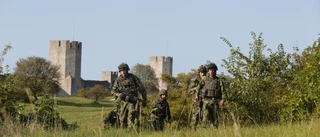 S måste sluta snåla på försvaret