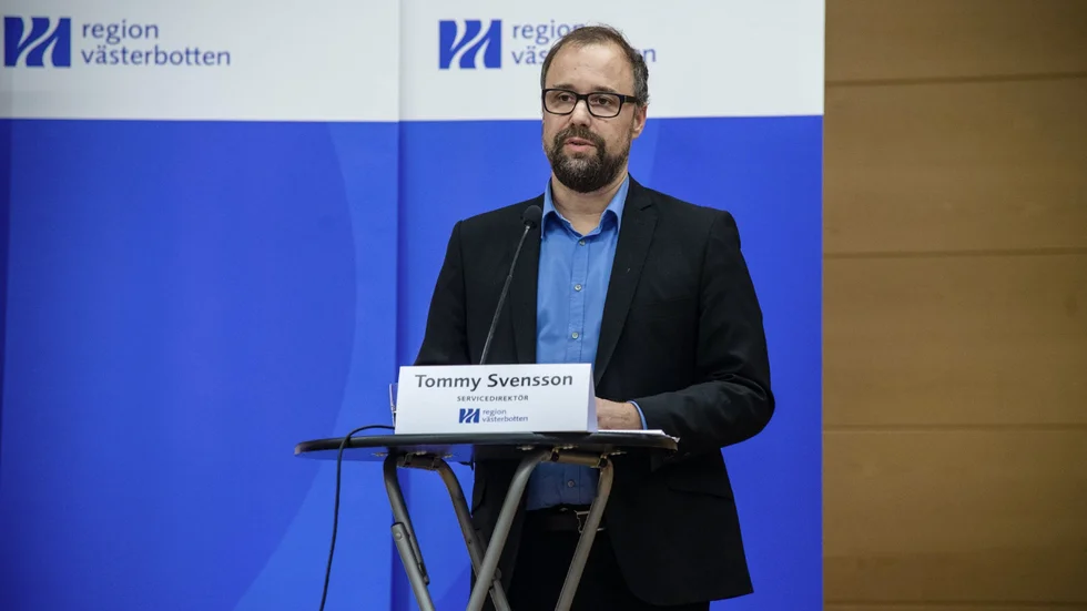 Tommy Svensson, servicedirektör på Region Västerbotten förklarar att de drabbats av ett problem som blivit vanligt under coronapandemin.
