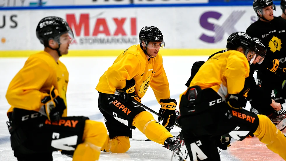 Darren Nowick under torsdagens träning, bara någon timme innan beslutet från SHL damp ner. 