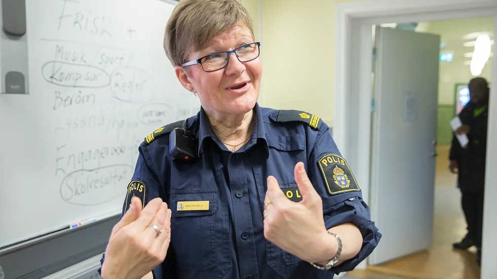 Pirjo Svegreus, områdespolis i Vingåker, berättar om de vanligaste problemen fär polisen under nyårshelgen. 
"Det är mycket fylla och att man blir oense och bråkar. Det ligger väl i paritet med fyrverkerierna", säger hon. 